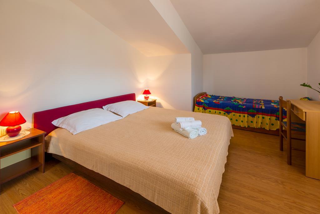 Apartments Marica Novi Vinodolski Bagian luar foto