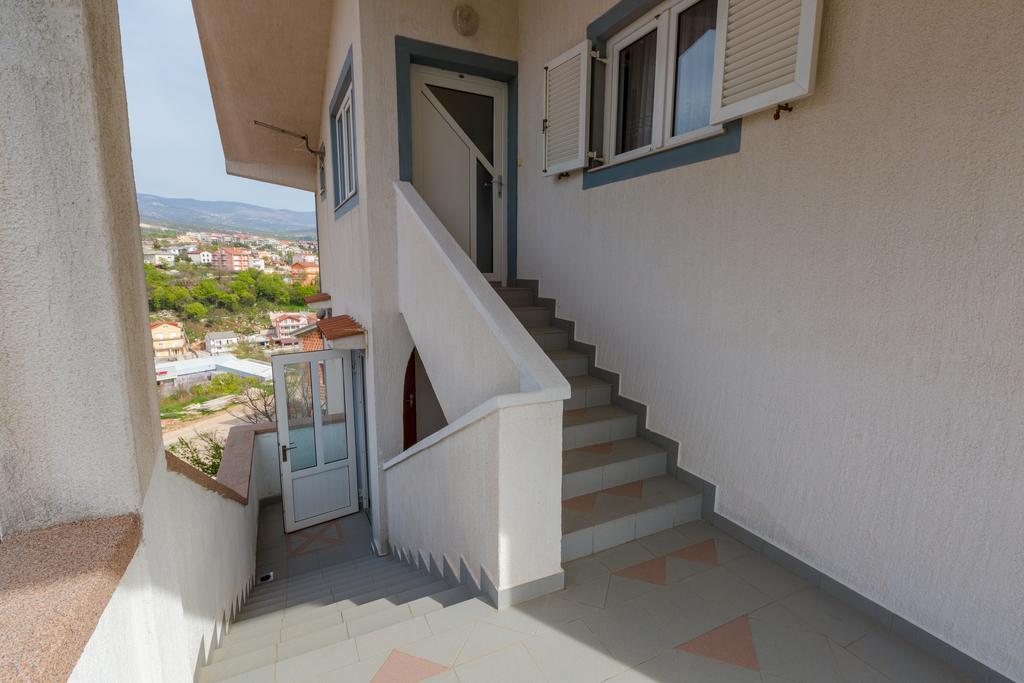 Apartments Marica Novi Vinodolski Bagian luar foto
