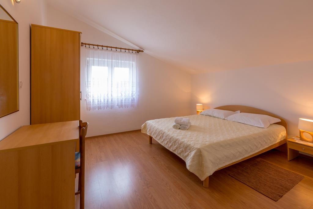 Apartments Marica Novi Vinodolski Bagian luar foto