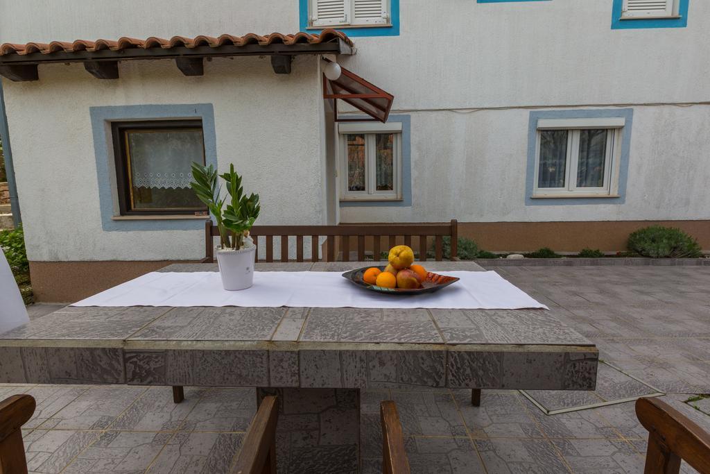Apartments Marica Novi Vinodolski Bagian luar foto