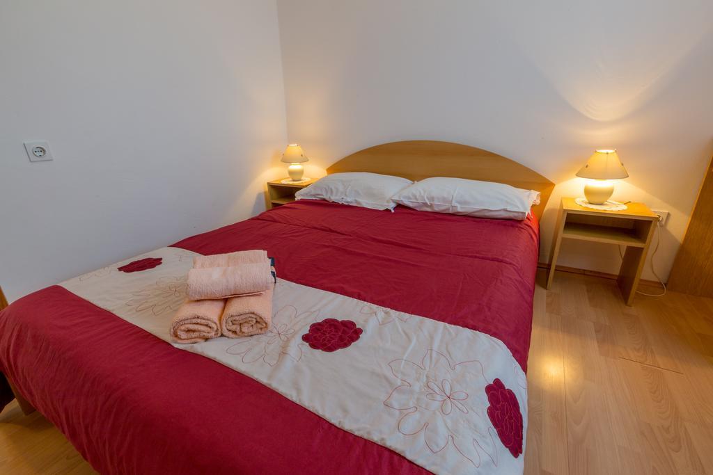 Apartments Marica Novi Vinodolski Bagian luar foto
