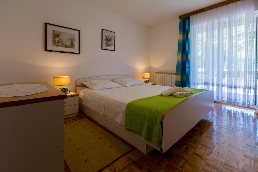 Apartments Marica Novi Vinodolski Bagian luar foto