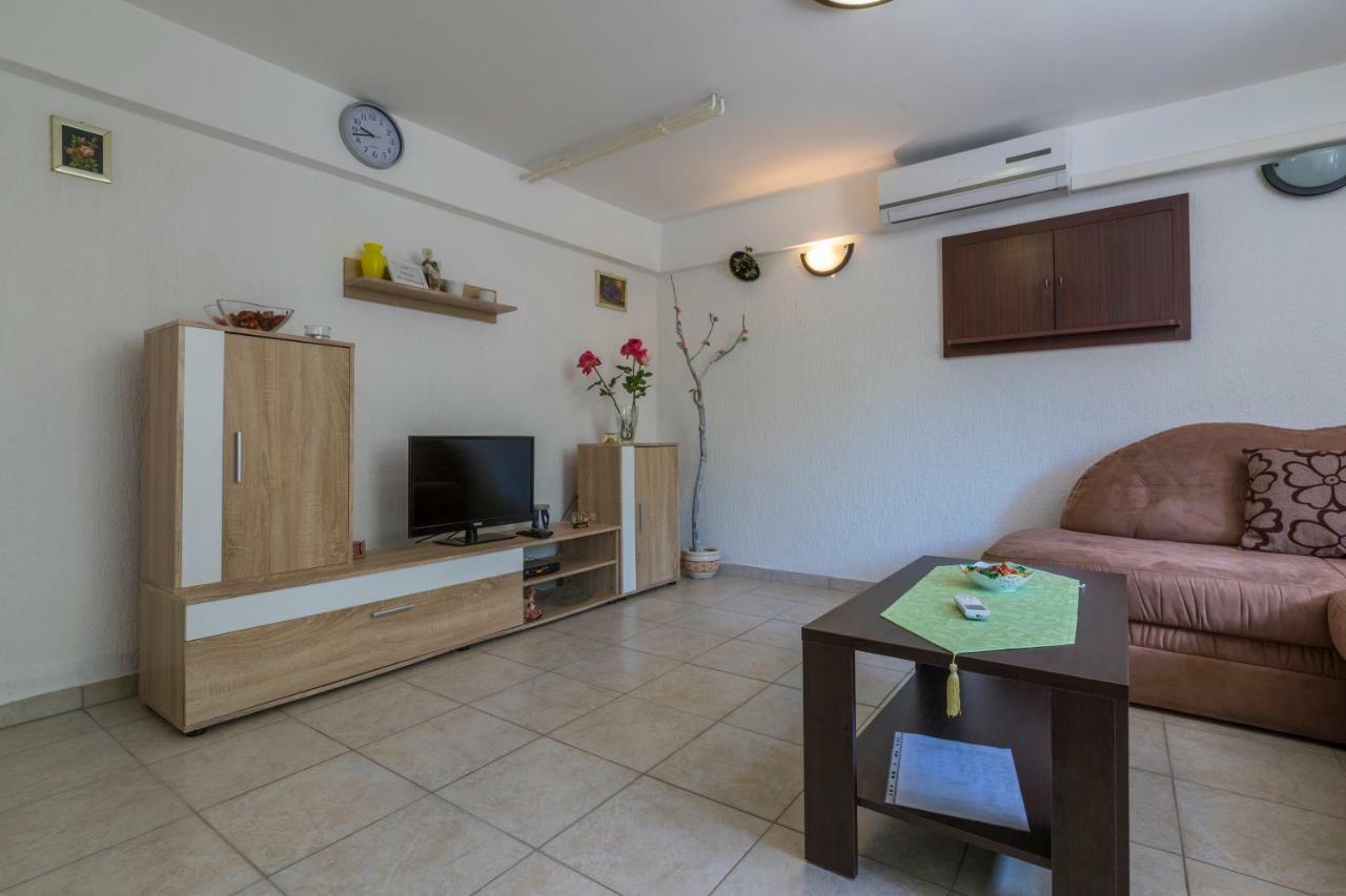 Apartments Marica Novi Vinodolski Bagian luar foto