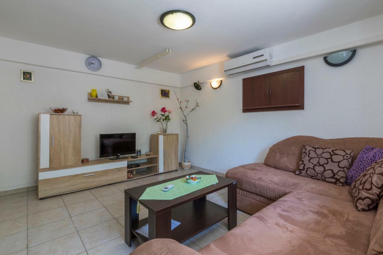 Apartments Marica Novi Vinodolski Bagian luar foto