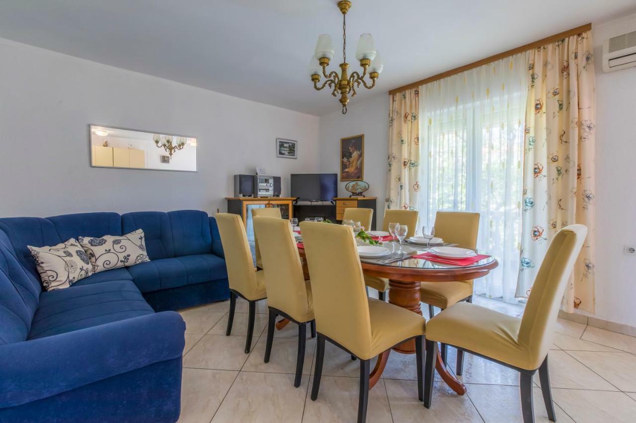 Apartments Marica Novi Vinodolski Bagian luar foto