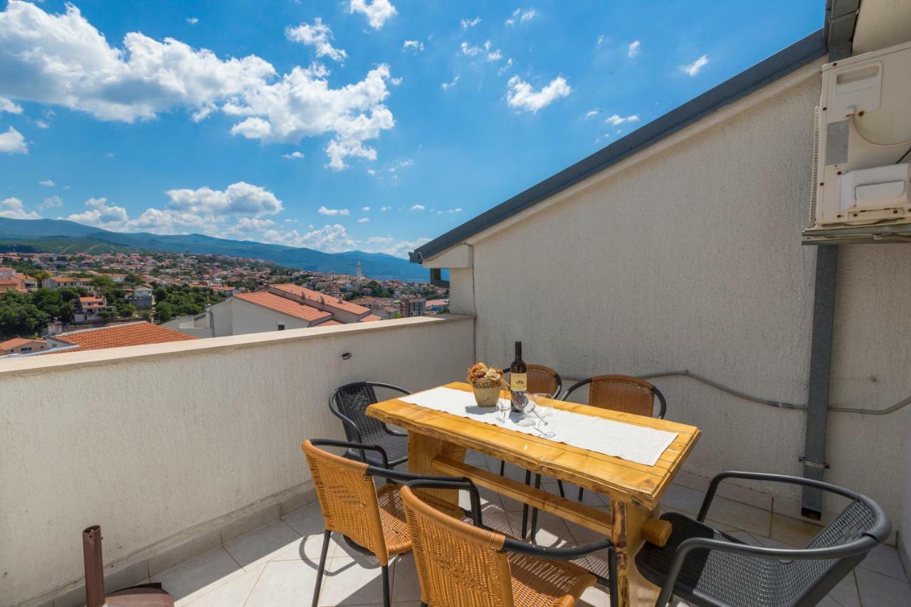 Apartments Marica Novi Vinodolski Bagian luar foto