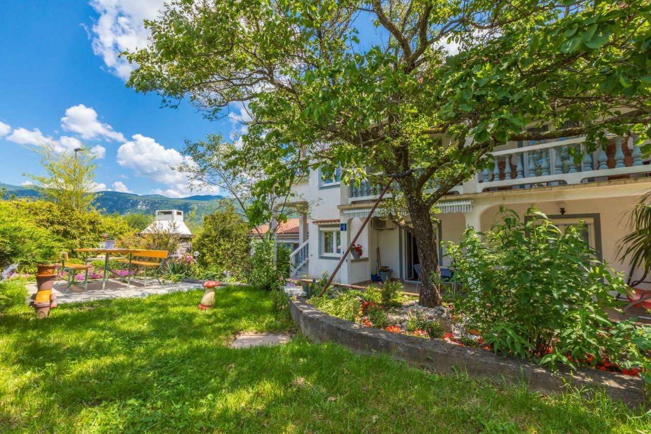 Apartments Marica Novi Vinodolski Bagian luar foto
